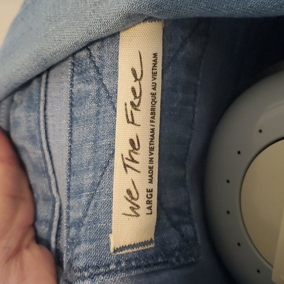 NWT We the Free denim dress. Western accents with silver snap buttons. - Picture 4 of 6